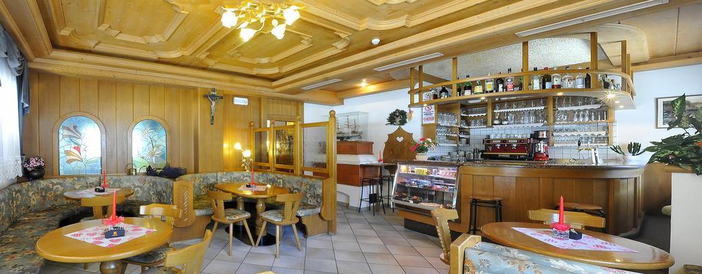 Hotel Rosalpina Rocca Pietore Buitenkant foto