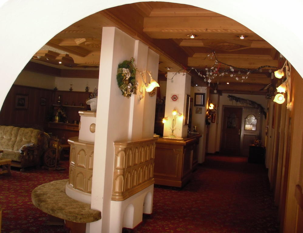 Hotel Rosalpina Rocca Pietore Buitenkant foto